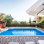 Nefeli Villa