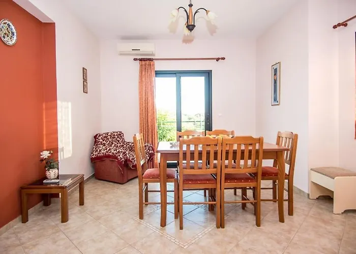 Nefeli * Τραπεζάκι